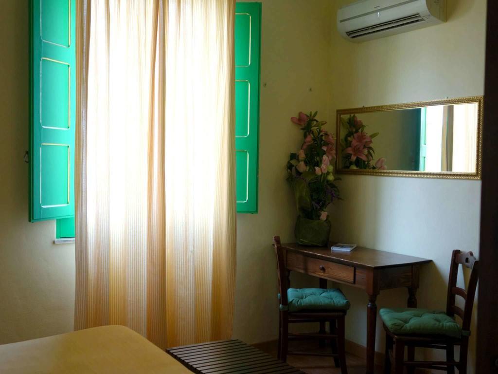 Bed And Breakfast Sorriso Taormine Chambre photo